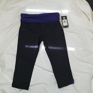 Black and Purple women's Under Armour leggings